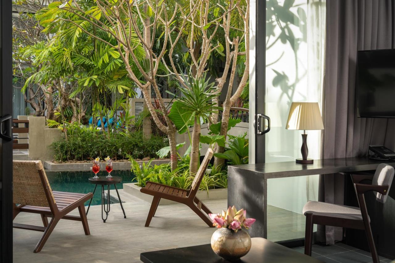 Eightfold Urban Resort Siem Reap Esterno foto The Sala Pool Suite