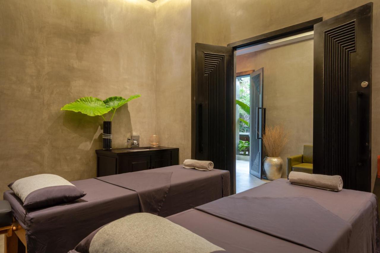 Eightfold Urban Resort Siem Reap Esterno foto A spa in Vietnam