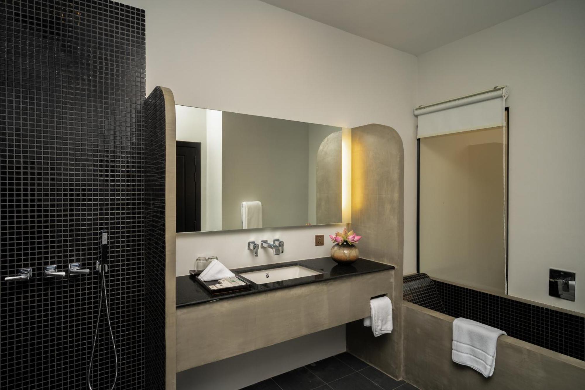 Eightfold Urban Resort Siem Reap Camera foto Bathroom