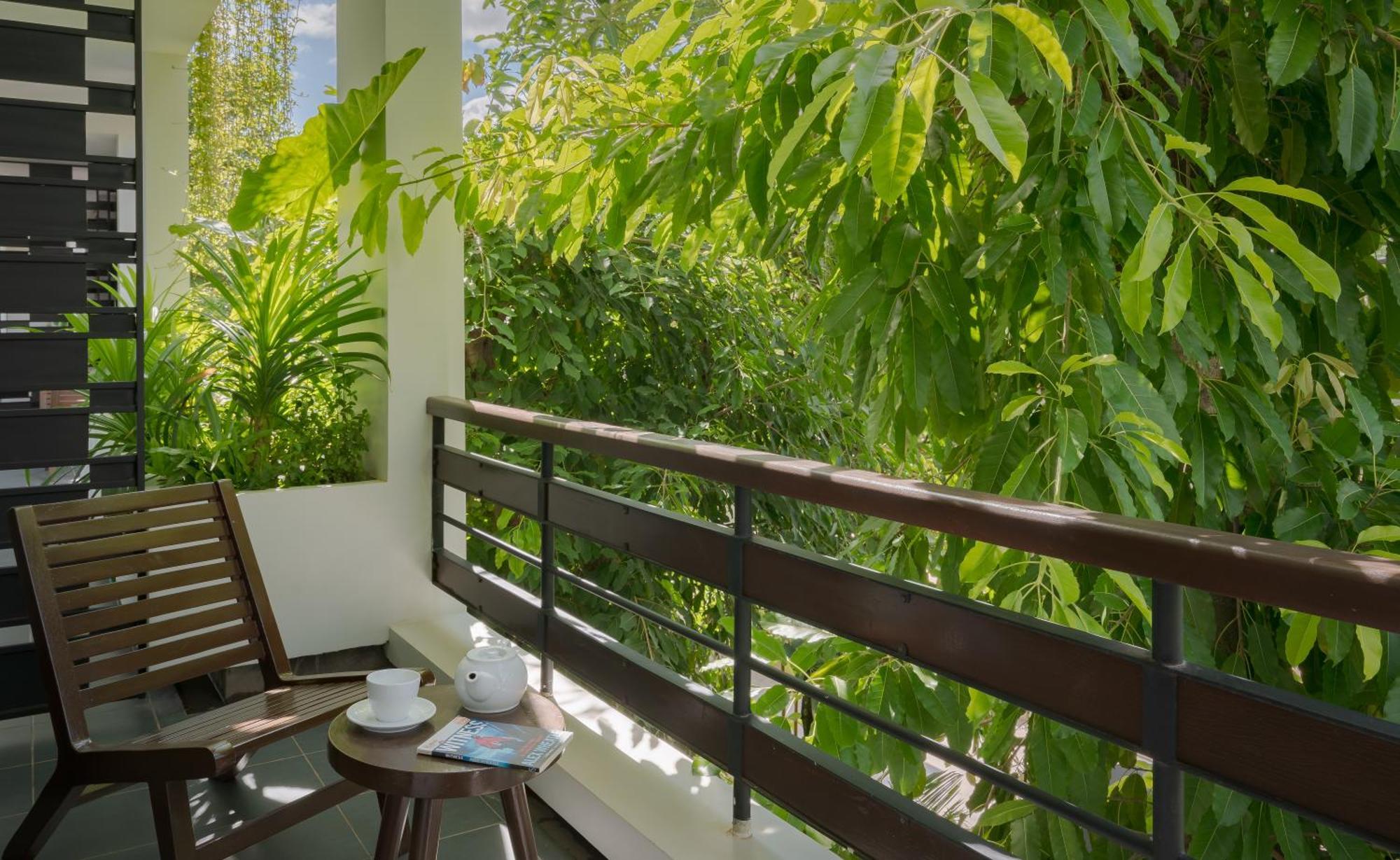 Eightfold Urban Resort Siem Reap Camera foto A balcony